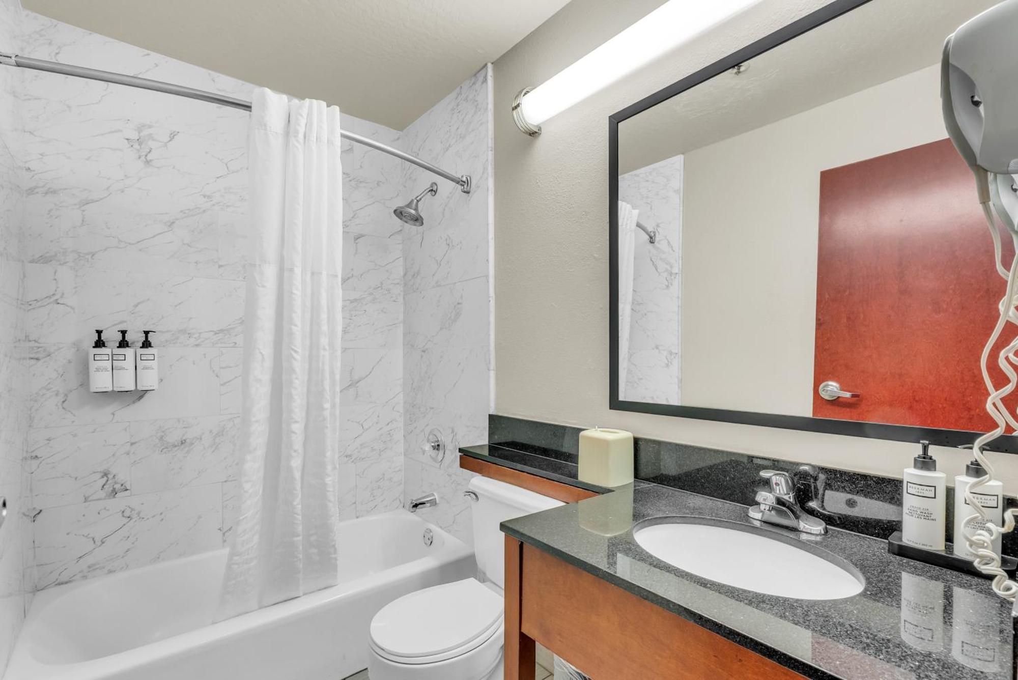 Wyndham Garden Newark Fremont Silicon Valley Exterior foto